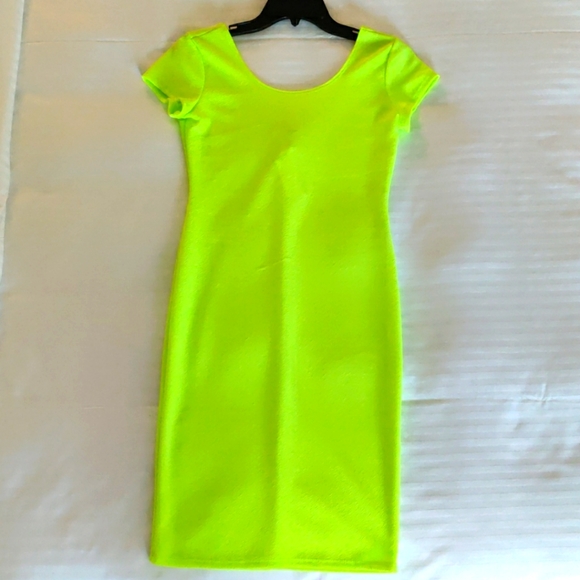 Scoop Neck Bodycon Dress Neon - Picture 7 of 7